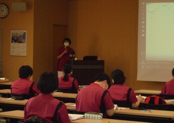 看護職員の研修中の様子